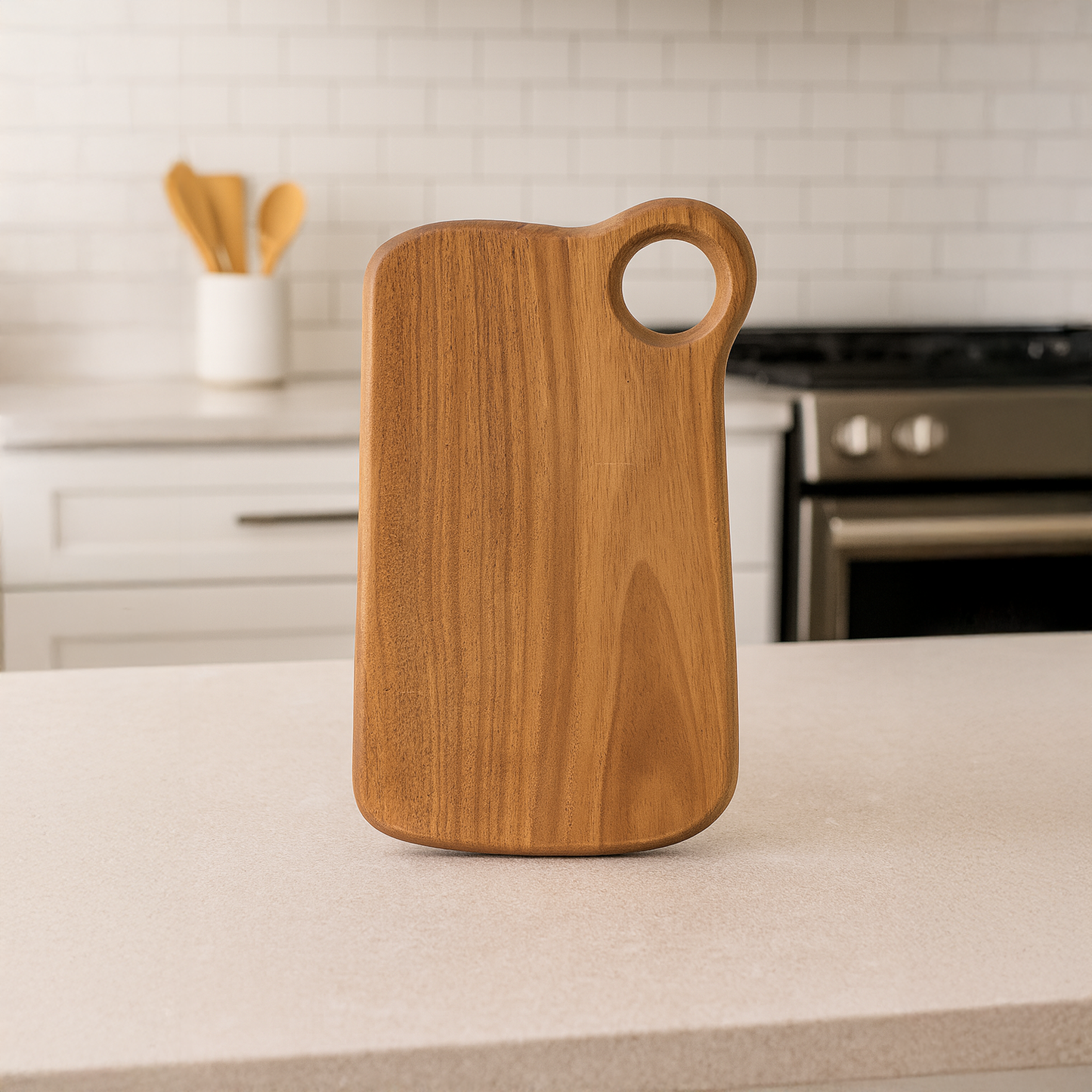 Personalized Acacia Cutting Board with Handle – Premium Engraving